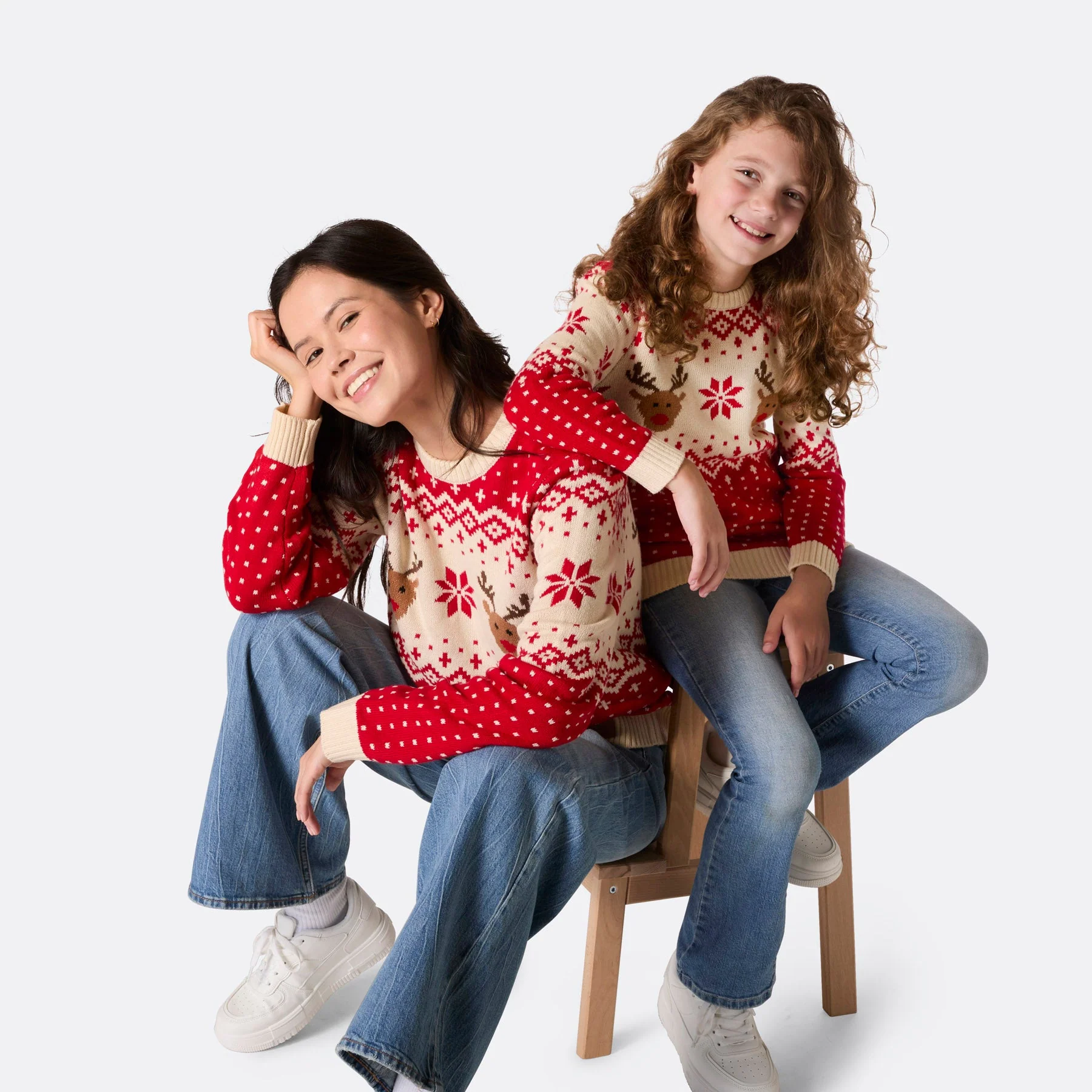 Julegenser til Hele Familien - Retro Reinsdyr Rød - Image 2